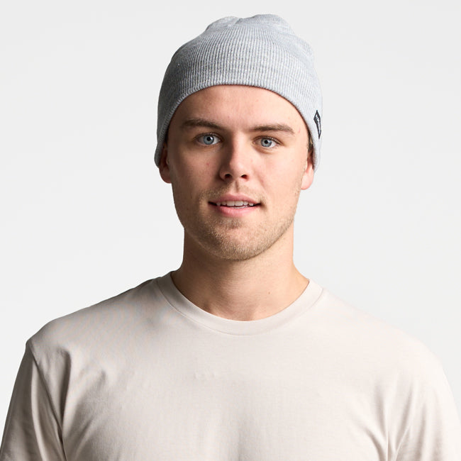 1500KC UNCUFFED BEANIE by FLEXFIT® | HEATHER GREY